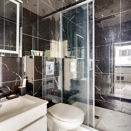 Apartment 186 Six - Superb In *